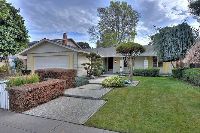 1st image of 258 Sorrento Way