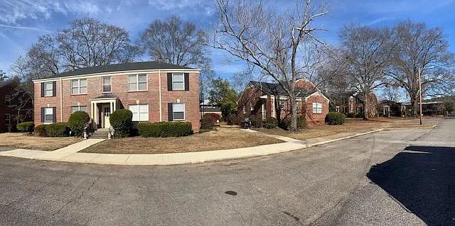2508A Mountain Brook Cir #2508-A — Photo 1