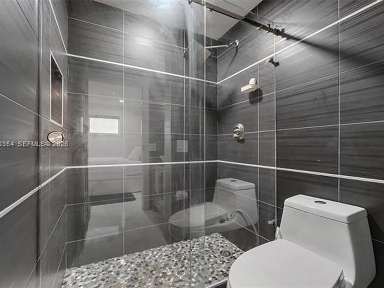 4101 Indian Creek Dr #CU-507 — Photo 21