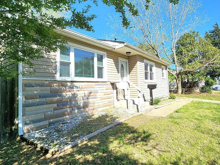 5 Glenwood Dr — Photo 5