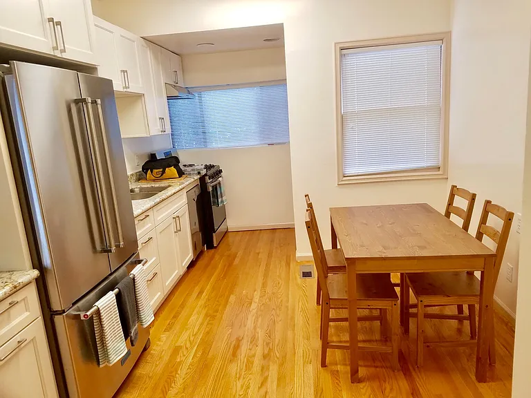 823 D St — Photo 14