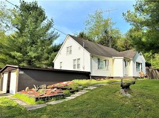 5226 Bay Rd SE, Carrollton, OH 44615