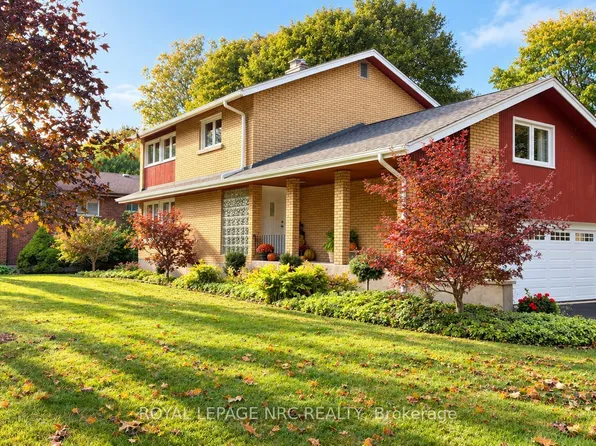 24 Tennessee Ave, Pt Colborne, ON L3K 2R9