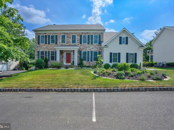 1010 Glendevon Dr, Ambler, PA 19002