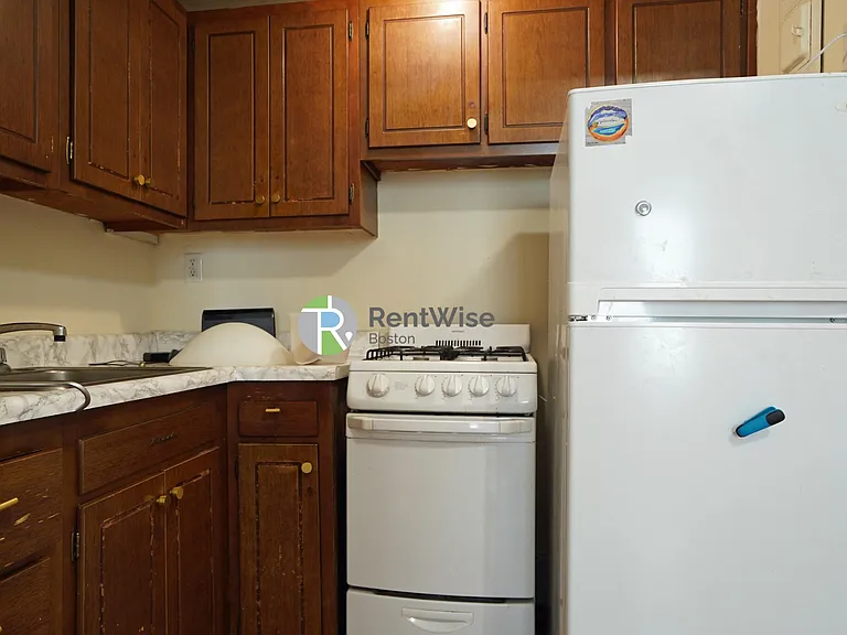 2 Ware St #109U — Photo 5