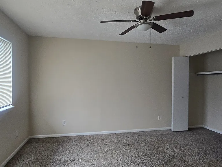 3910 Venetian Cir #1 — Photo 5