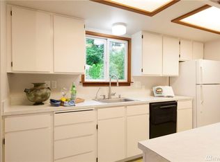 8219 Ravenna Ave NE, Seattle, WA 98115