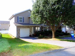 111 Loch Haven Rd, Swannanoa, NC 28778