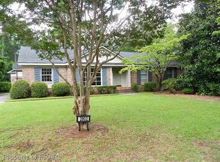 2802 Millbrook Rd, Fayetteville, NC 28303