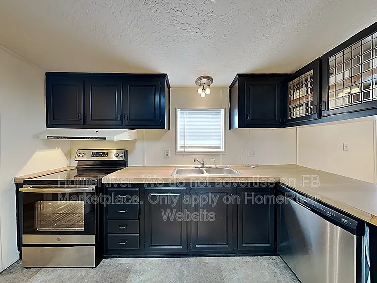 2920 S Windsor Rd — Photo 8