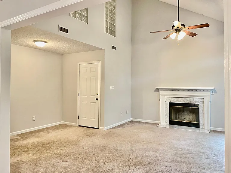 325 Catlin Rd — Photo 13
