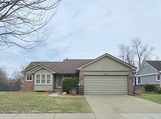 2545 Woodmont Dr E, Canton, MI