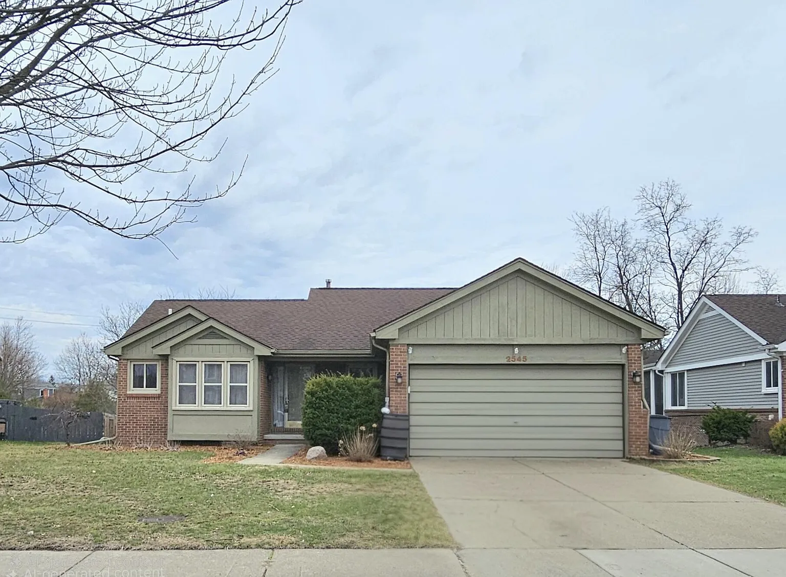 2545 Woodmont Dr E photo 1