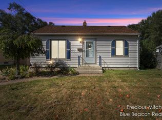 3261 Birchwood Ave SW, Wyoming, MI