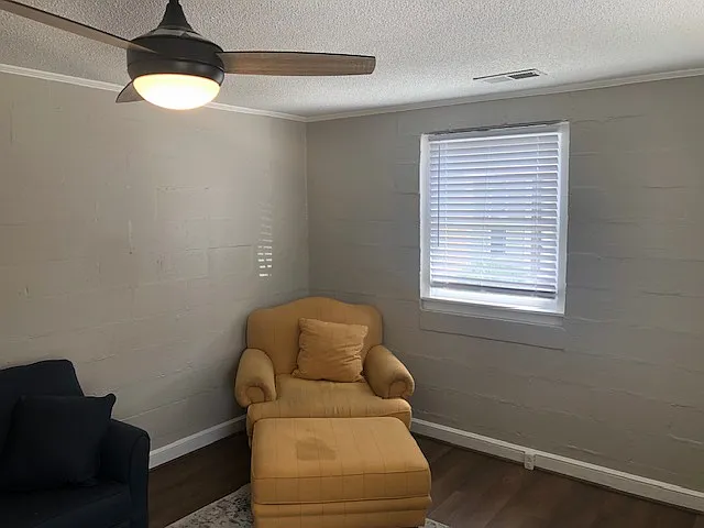 1 bed, 684 sqft, $1,100 — Photo 3