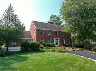 8894 Petersburg Rd, Evansville, IN 47725