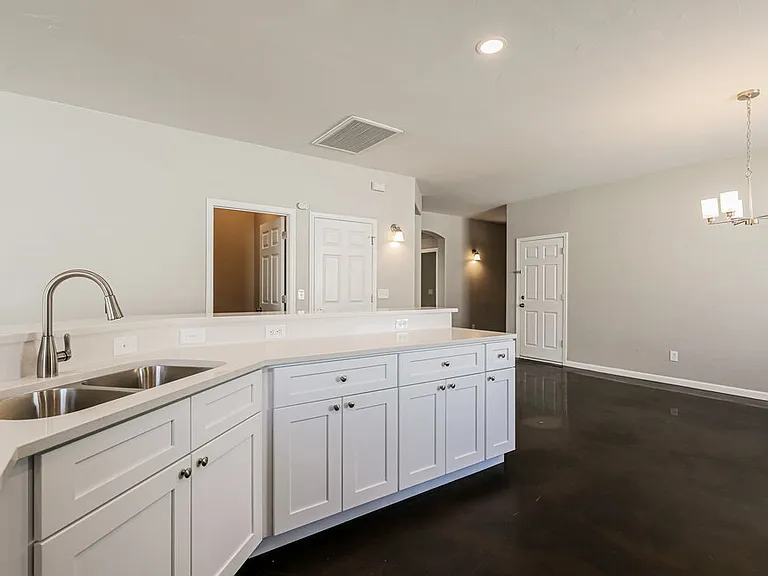 5238 S Camino Laguna Seca — Photo 8