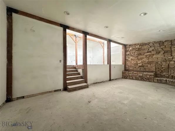 105 Main St, Radersburg, MT 59641