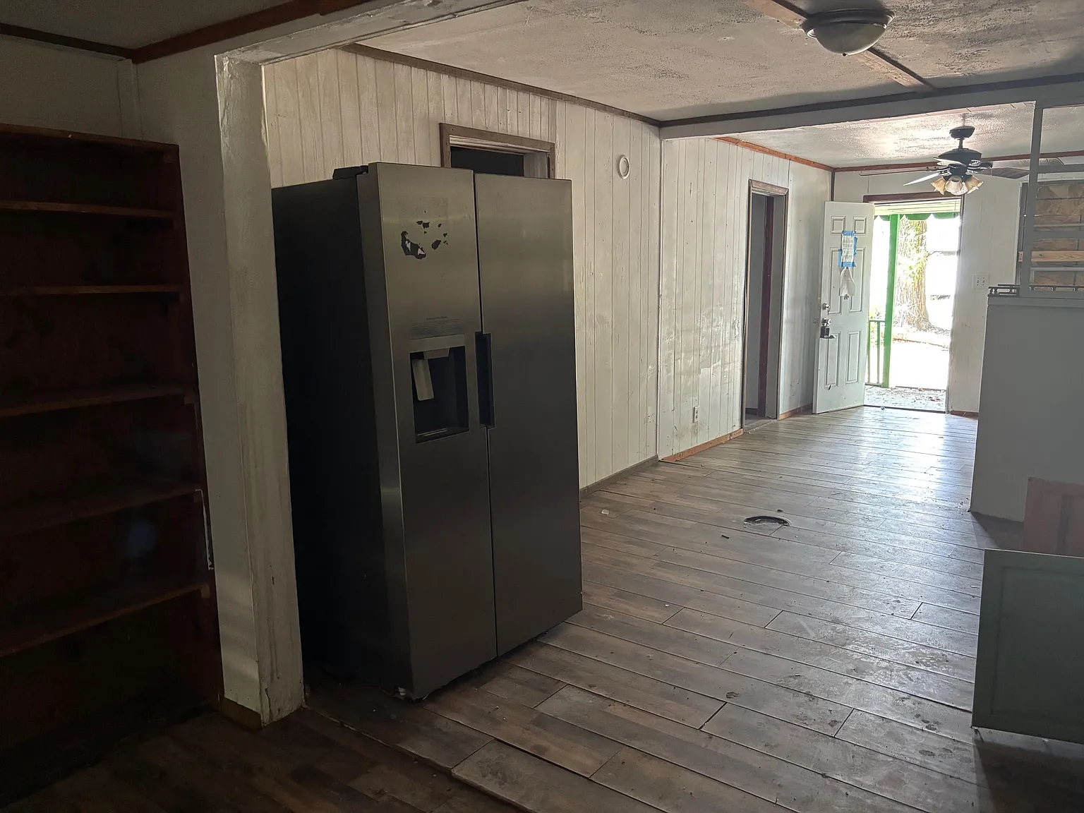 2 bed, 800 sqft, $650 — Photo 2