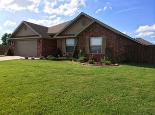660 Mulberry Ln, Bethel Heights, AR 72764
