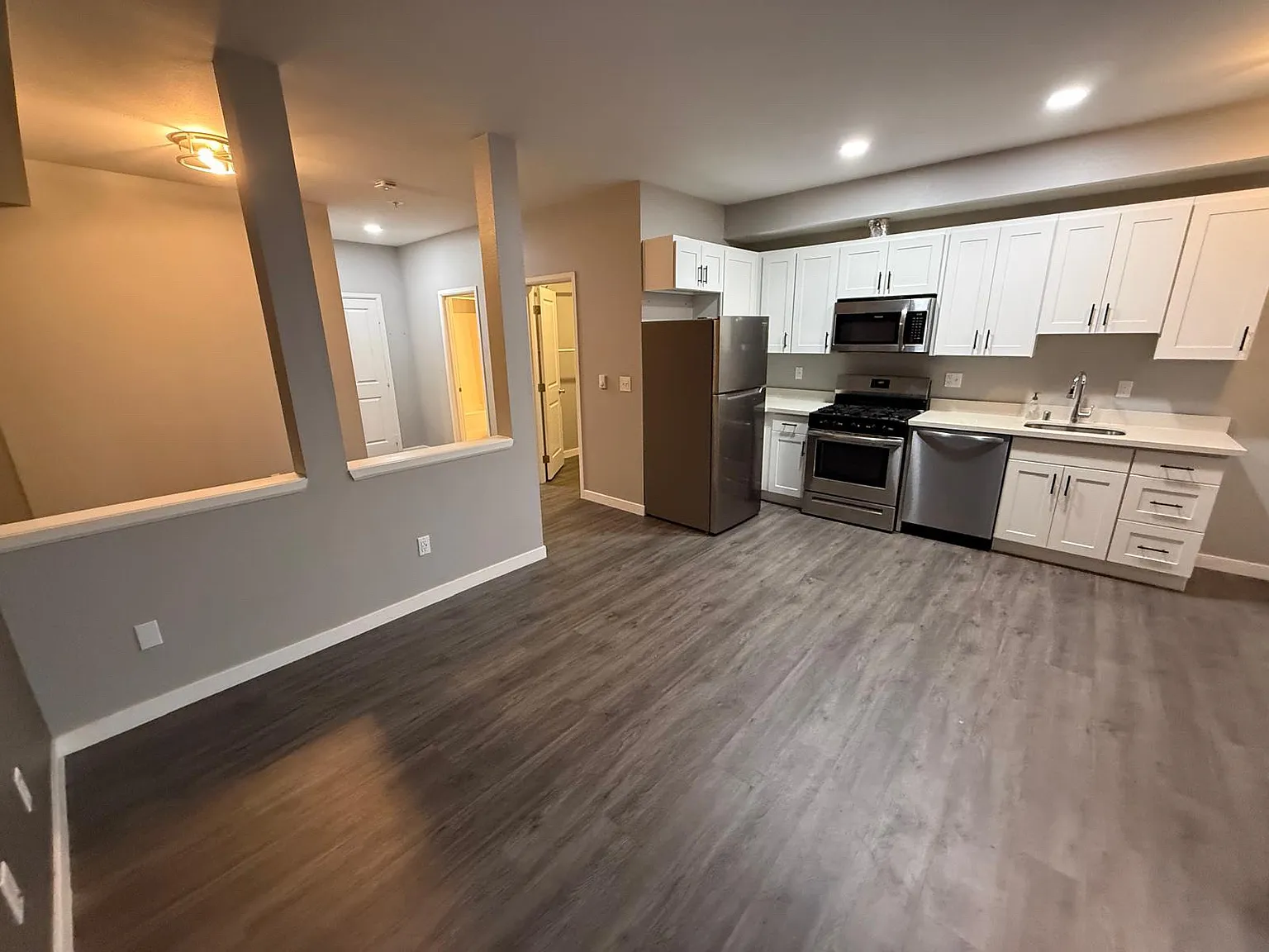 1 bed, 475 sqft, $2,200 — Photo 3