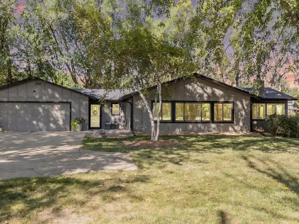27024 Rolling Thunder Ln, Sioux Falls, SD 57108