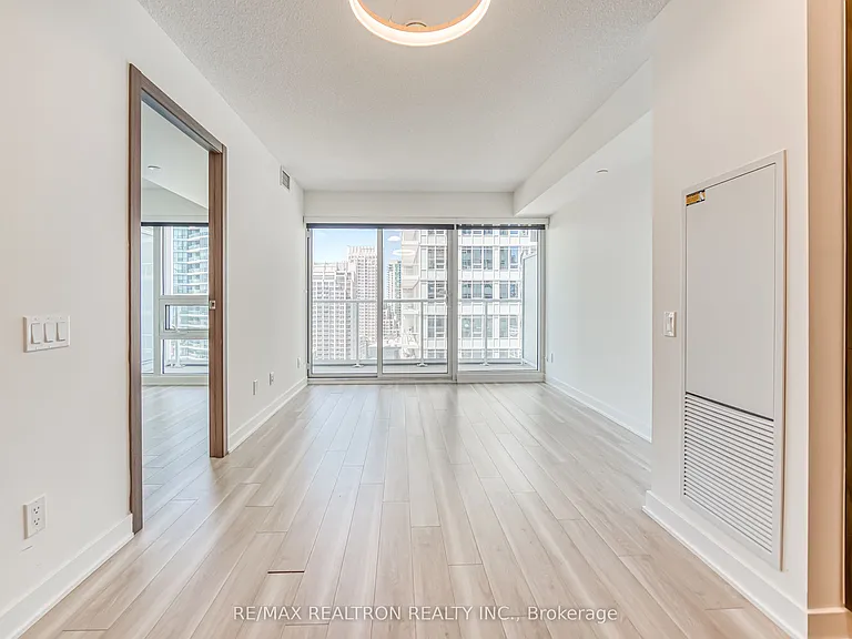 17 Bathurst St #2603 — Photo 24