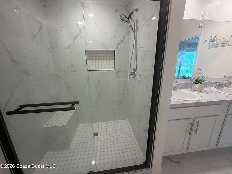 3161 Fergus Ave SE — Photo 9