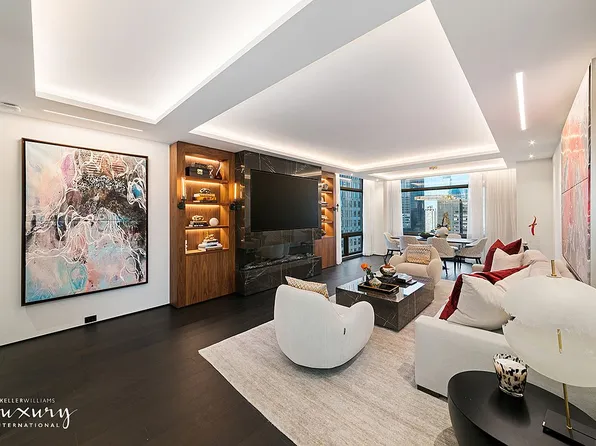 721 5th Ave APT 41H, New York, NY 10022