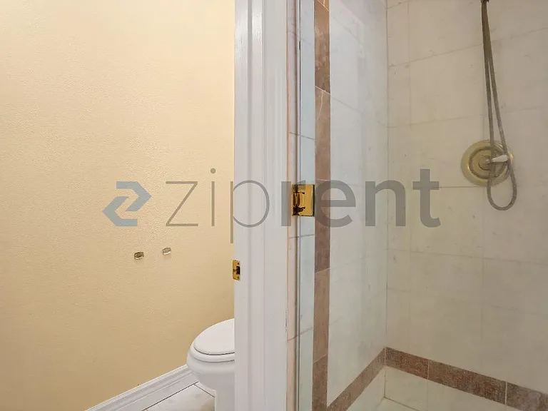 867 E Willow Ave — Photo 44
