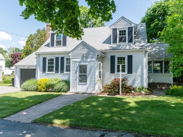 22 Tennyson Rd, Waltham, MA 02453