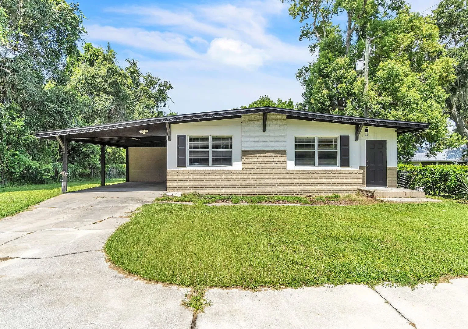 3 bedroom, Lakefront home for rent! — Photo 1