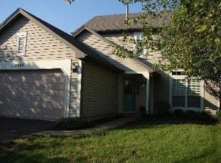2424 Deerfield Dr, Aurora, IL 60506