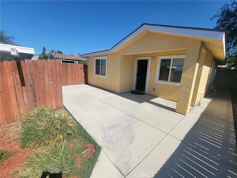 1069 Sycamore Ct — Photo 14