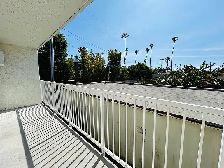 920 Venice Blvd — Photo 15