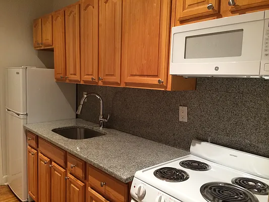 Rented by CVEK Real Estate | media 7