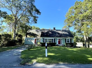 97 Sterling Rd, Hyannis, MA 02601