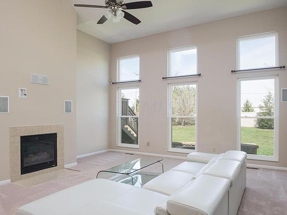 5th image of 3822 Hickory Rock Dr