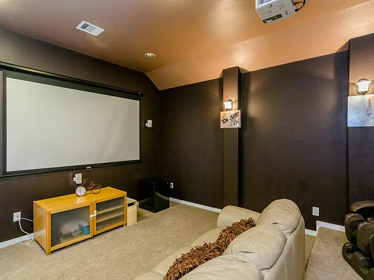 4622 Regal Shadow Ln — Photo 27