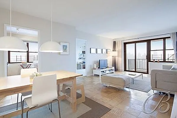 Rented by Bellmarc Realty | media 29