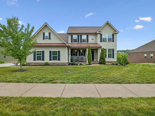 7016 Crimson Leaf Ln, College Grove, TN 37046