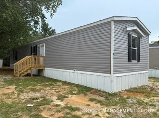 85 Connie Ct #85C, Spring Lake, NC 28390