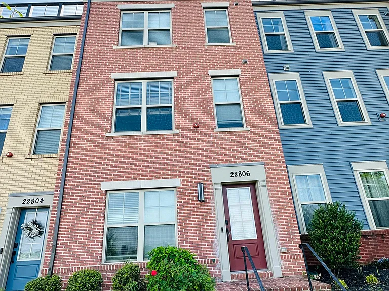 22806 Cabin Branch Ave — Photo 1