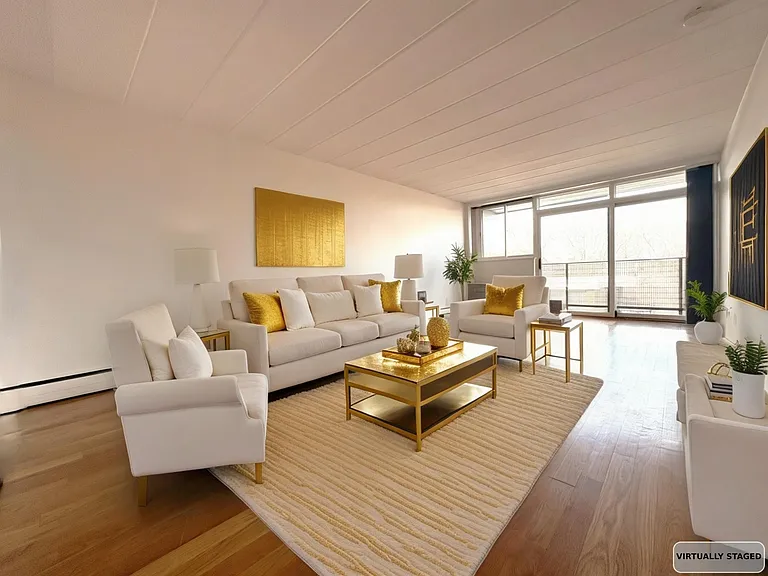 345 Harvard St #4E — Photo 3