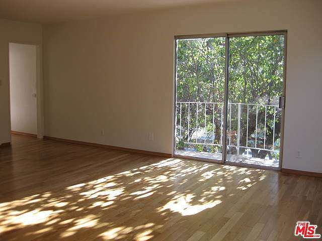 1st image of 933 11th St APT 6