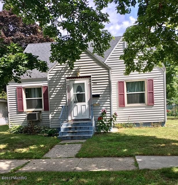 1st image of 704 Hill Ave