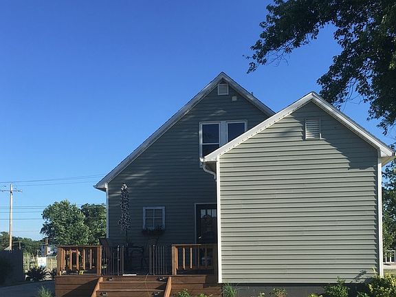 Back of House
						:
						All new siding and new back deck