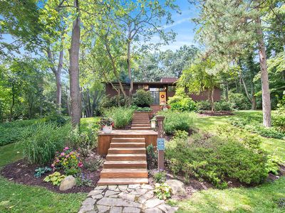 4194 Thornoaks Dr, Ann Arbor, MI, 48104