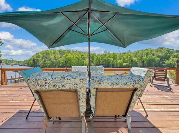 531 Brookwood Rd, Wirtz, VA 24184