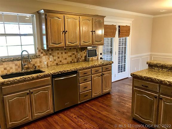 5th image of 9462 S 258th East Pl